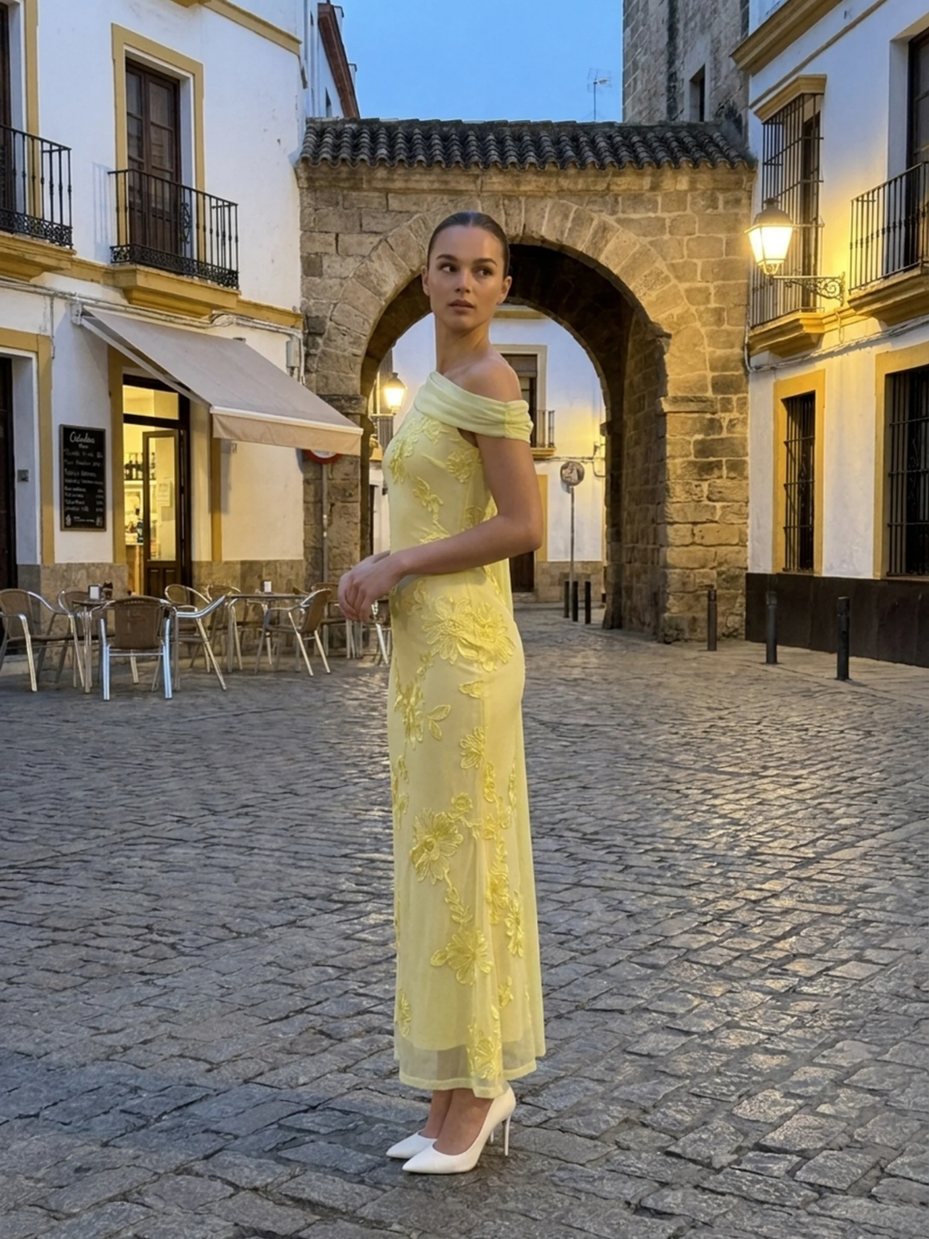 HADASSAH Women's Sleeveless Floral Appliqué Maxi Dress